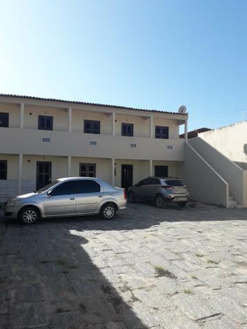 Alugo apartamentos na Lagoa Redonda próximo a Washington Soares!!