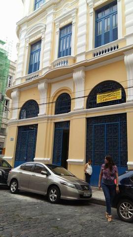 Ampla sala de 200m², no coração do Recife Antigo, em prédio tombado - Foto 3