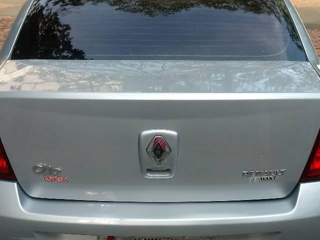 Excelente Clio Sedan 06 1.0 - Foto 6