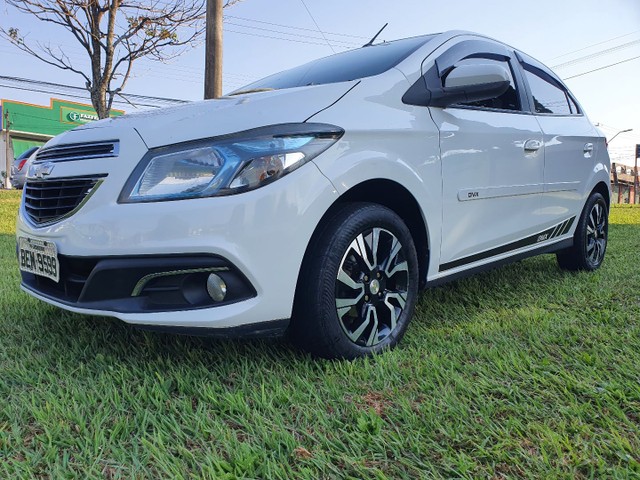 CHEVROLET ONIX 1.4 LT