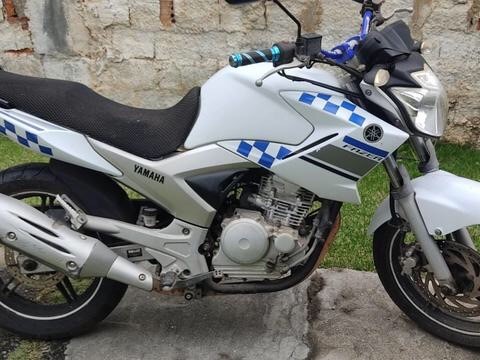 MOTO FAZER 250  PARCELAS 