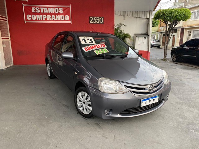 TOYOTA ETIOS SEDAN XS 1.5 CINZA 2013 FLEX MANUAL