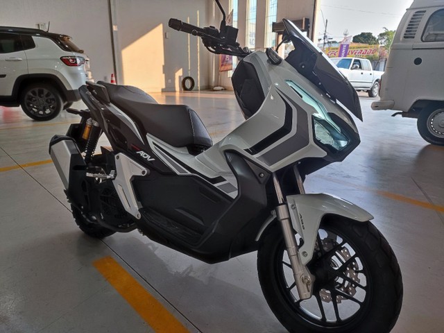 HONDA ADV 150 21/21 TIRADA EM GOIÂNIA