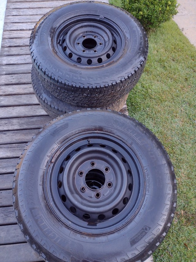 Rodas com pneus  - Foto 3