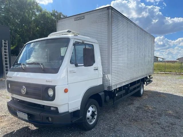 Volkswagen 8-160 2013 bau de 6.20 metros