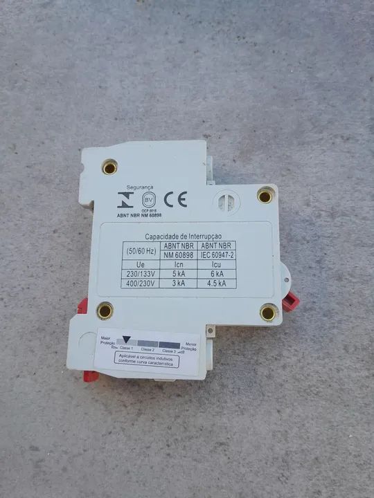 Disjuntores monopolar