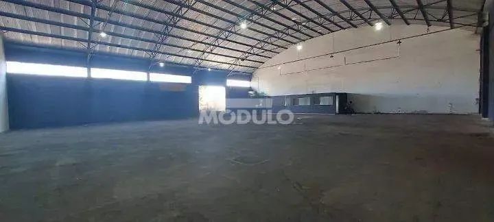 Galpão comercial para locação, bairro Custódio Pereira