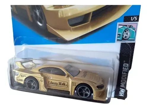 Hot Wheels LB Super Silhouette Nissan Silvia S15 Liberty walk dourado