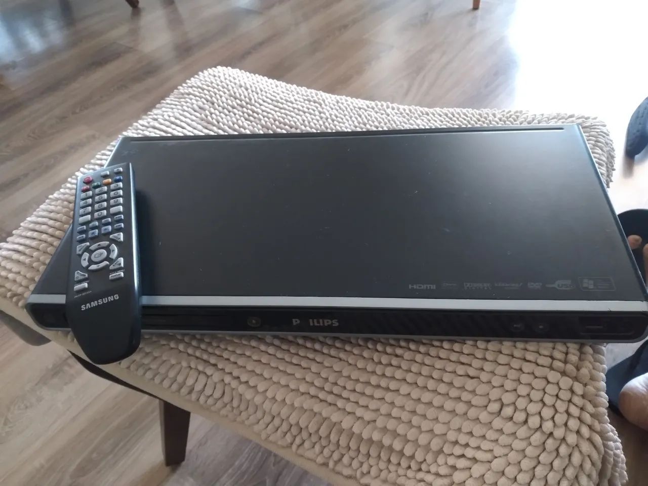 DVD Player Philips com controle remoto - Foto 4