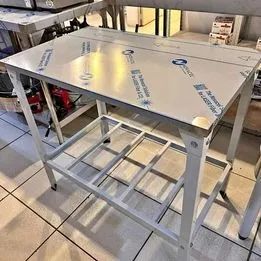 Mesa tampo inox 1.17 x 55 cm* Pé epóxi 