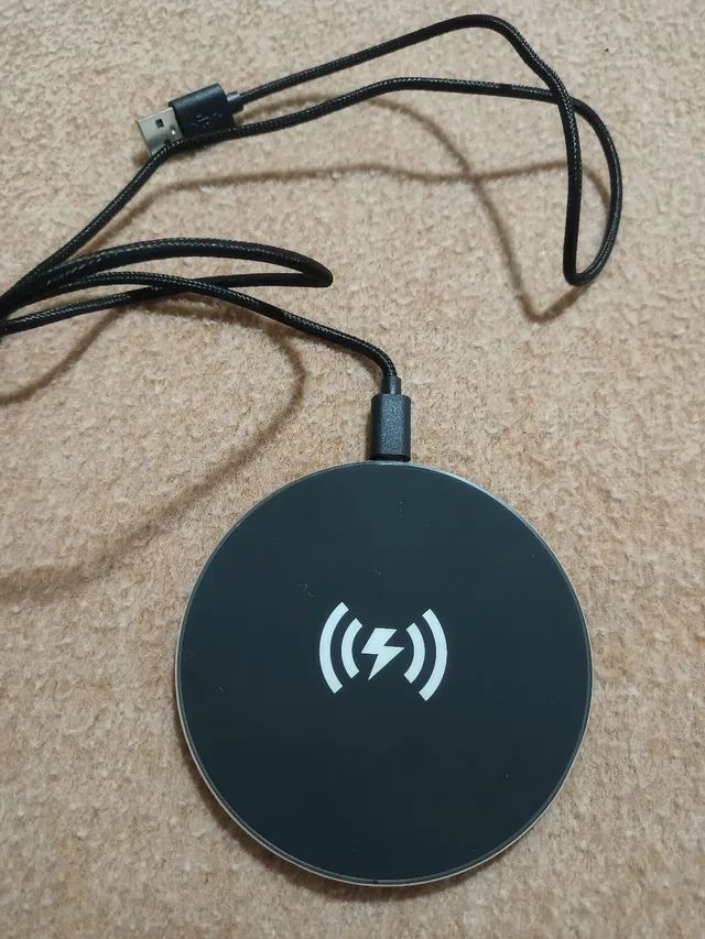 Fones e carregador  - Foto 3
