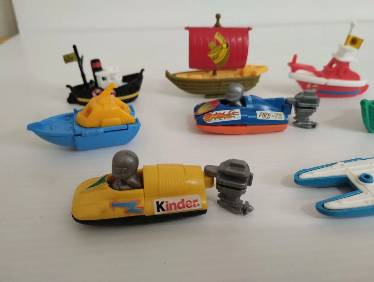 8 Barcos Lanchas Kinder Ovo, Anos 90/2000 (novíssimos coleção) - Foto 5