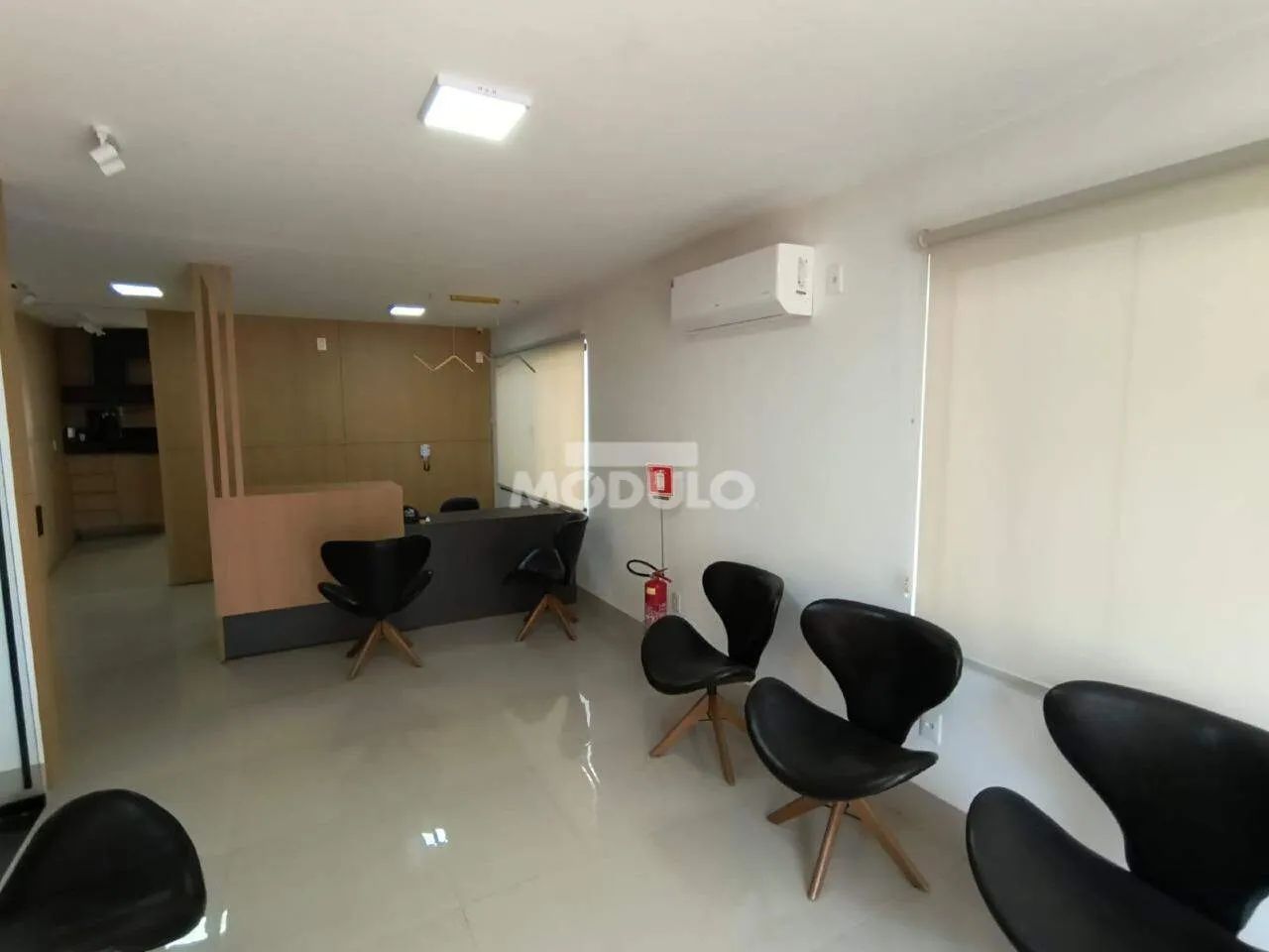 Casa comercial para locação no bairro Martins. - Foto 5