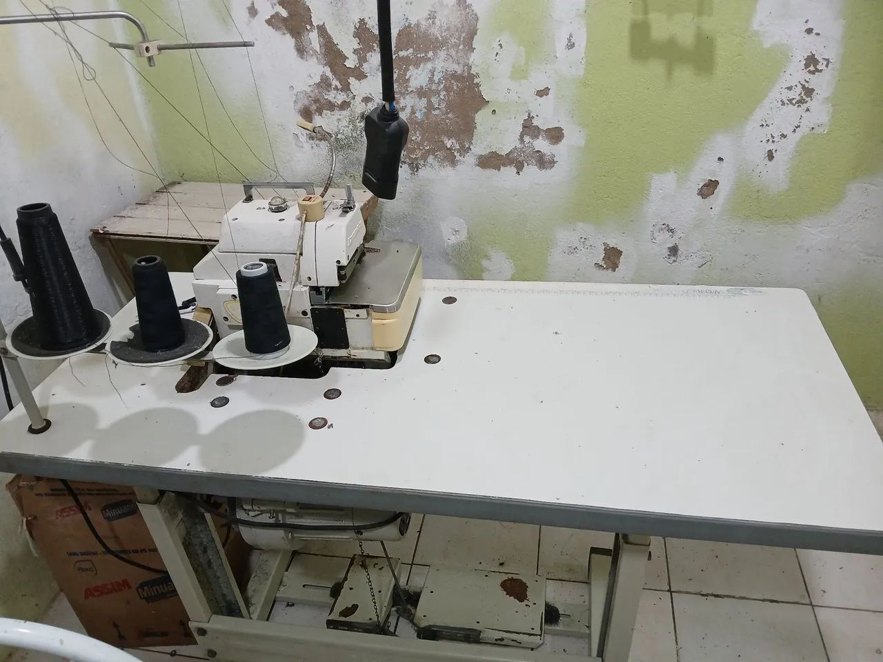 Vendo galoneira industrial e overlok em ótimo estado  - Foto 5