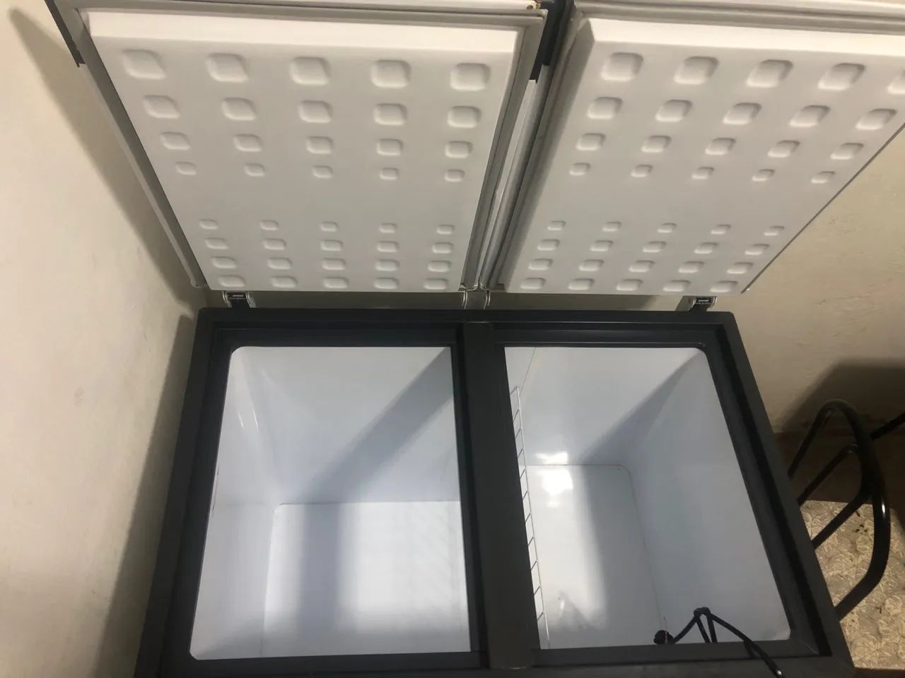 FREEZER/CONSERVADOR ESMALTEC 325 LITROS,2 PORTAS ATÉ 7 REGULAGEM - Foto 2