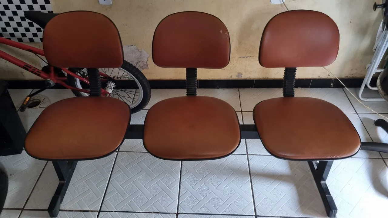 Conjunto de Cadeiras Estofadas para Espera