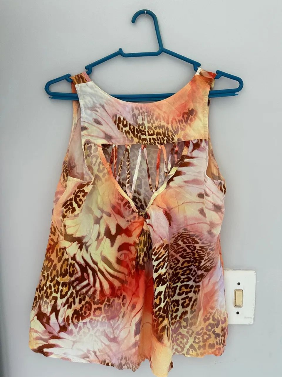 Blusa estampa de onça  - Foto 3