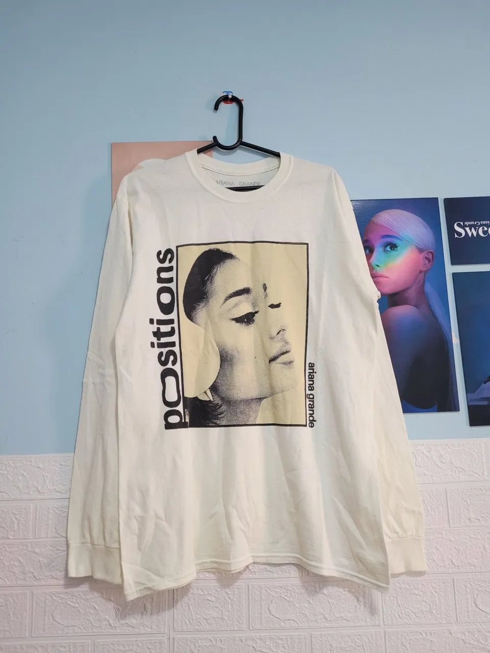 Camiseta Longa Ariana Grande Positions