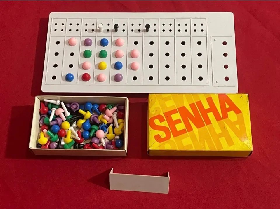 Brinquedo Jogo de Tabuleiro Senha Antigo - Foto 2