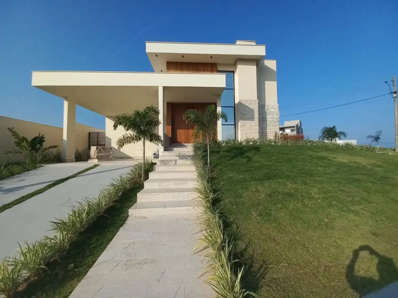 Casa para Venda em Rio das Ostras, Alphaville, 3 dormitórios, 3 suítes, 4 banheiros, 4 vag