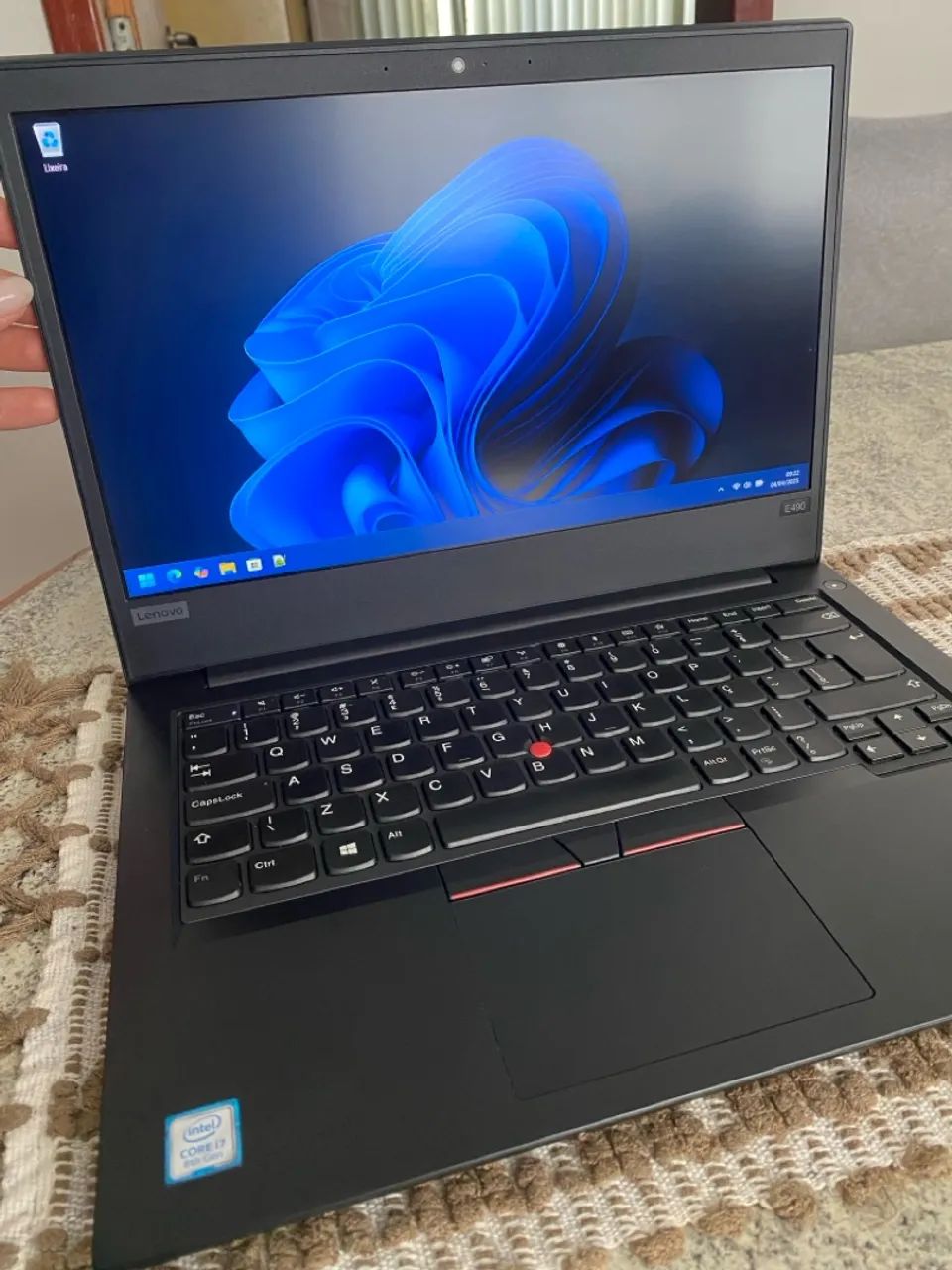 Notebook Thinkpad Lenovo E490 core i7 RAM 8ger 16gb ssd m2 256gb