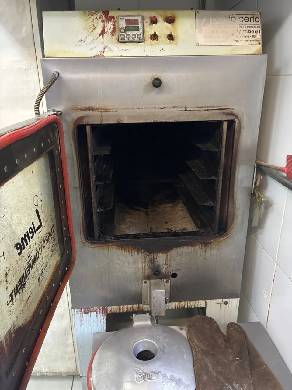 Vendo forno a gás 4 esteiras - Foto 3