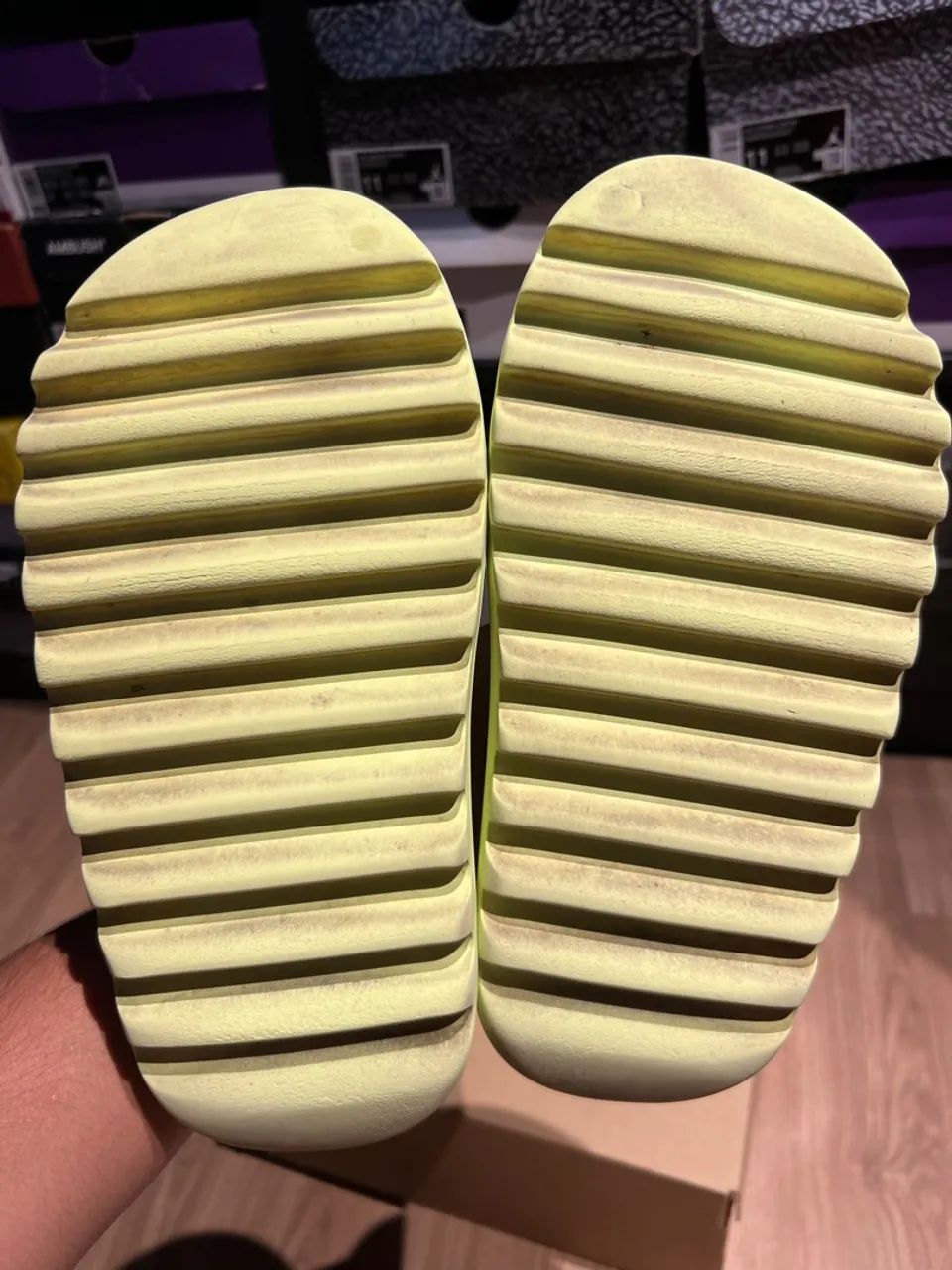 yeezy slides 37