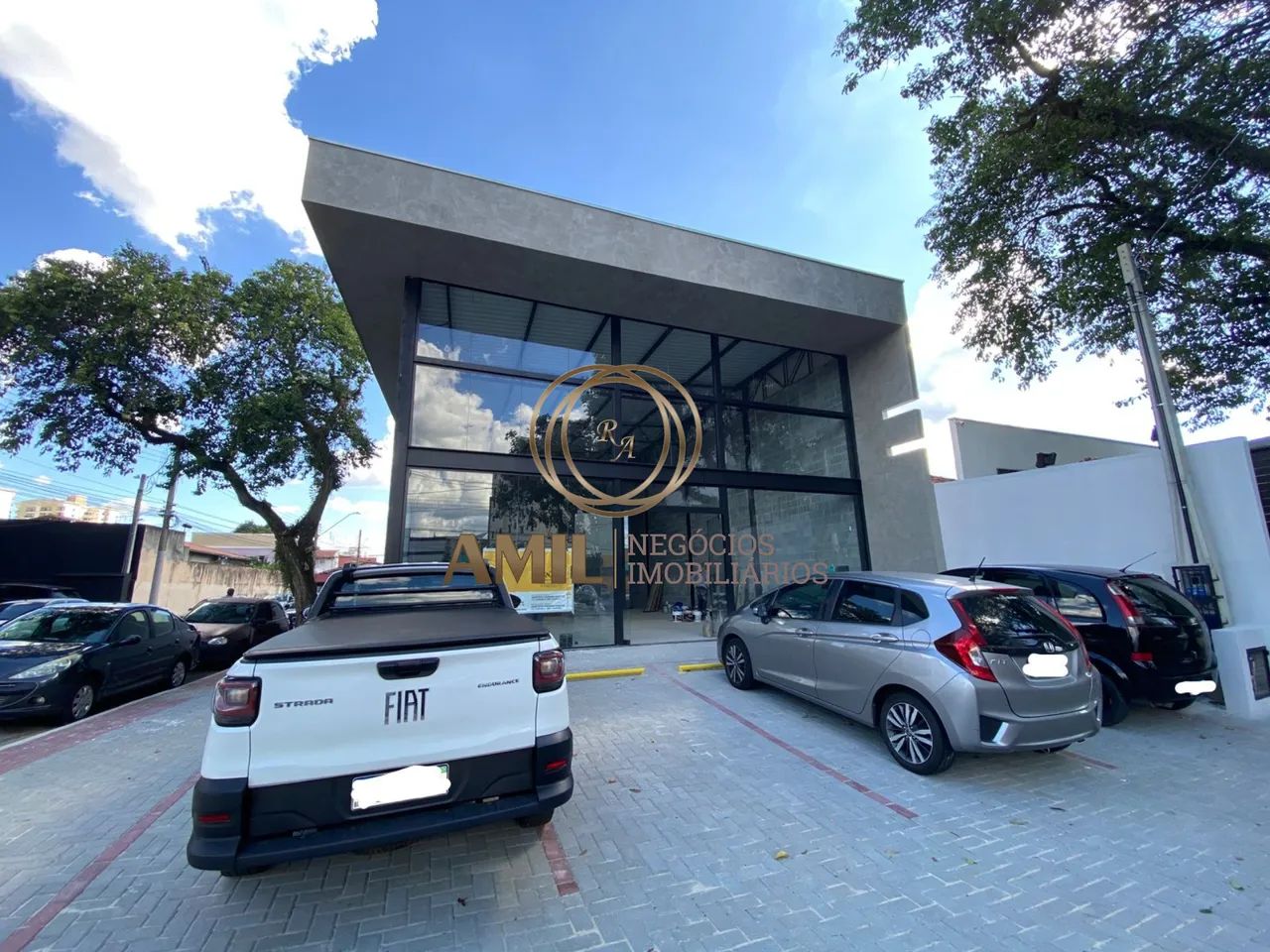 TT Aluga EXCELENTE Ponto Comercial, 220 m², 2 Banheiros, 4 Vagas, Jardim São Dimas - SJC - Foto 2