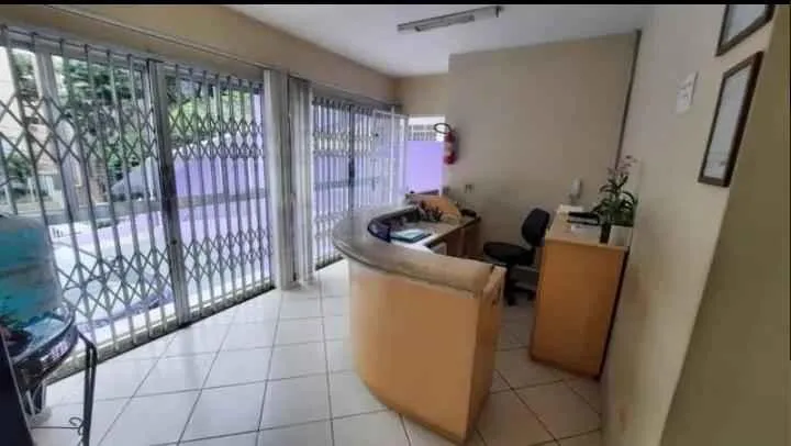 Sala Comercial para Locação em Curitiba, Mercês, 3 banheiros, 5 vagas