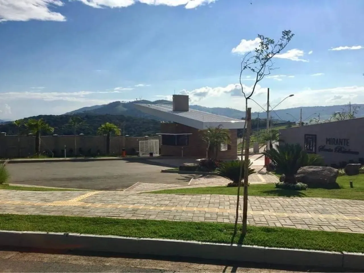 Imóvel para venda com 1032 metros quadrados em Mirante Santa Bárbara - Pouso Alegre - MG
