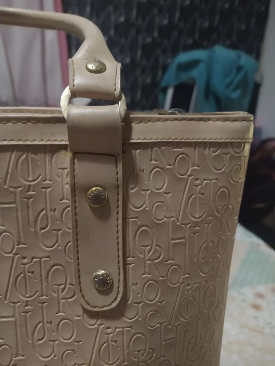 Bolsa Victor Hugo Leather gods usada  - Foto 4