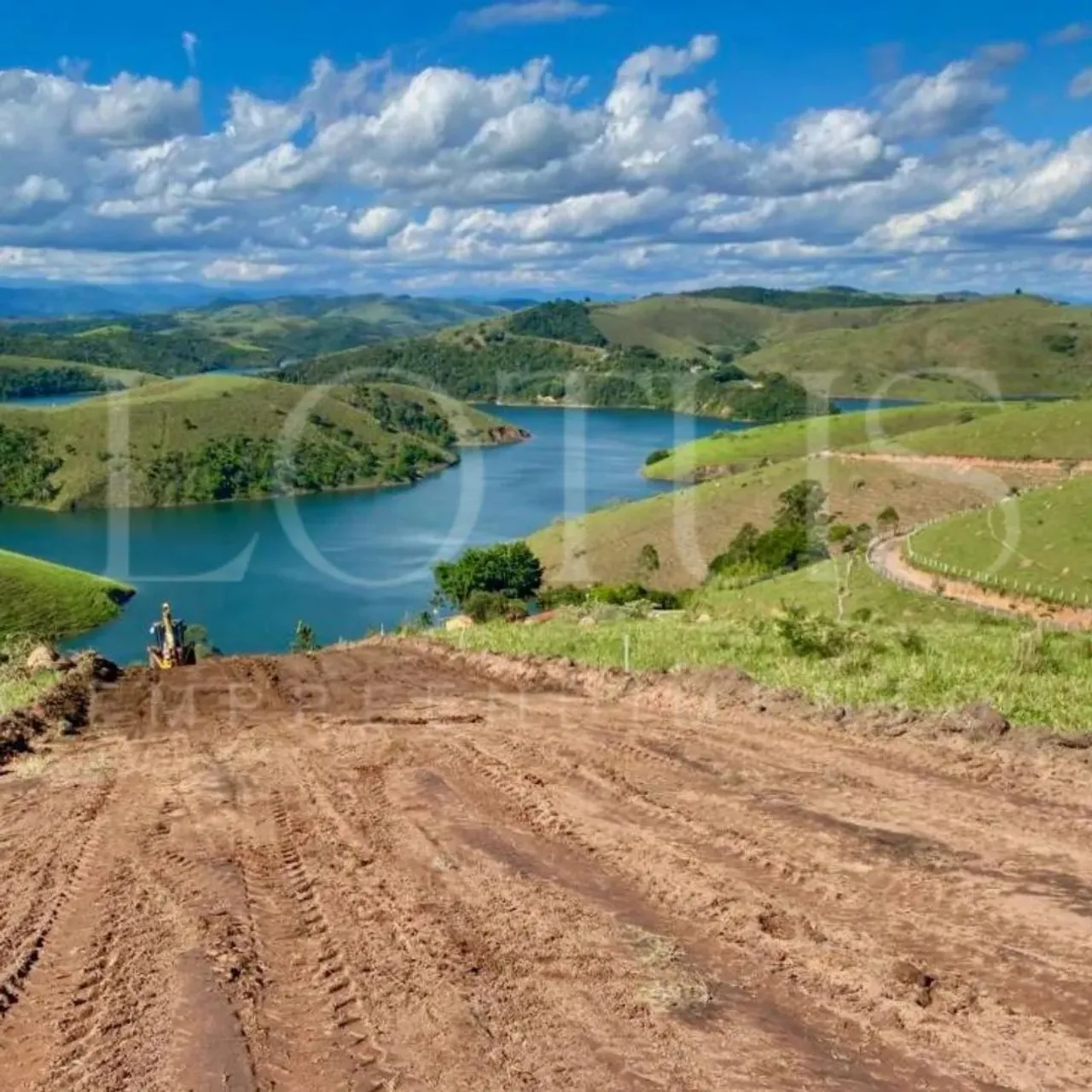 COMPRE NO PRÉ-LANÇAMENTO, PÉ NA ÁGUA
