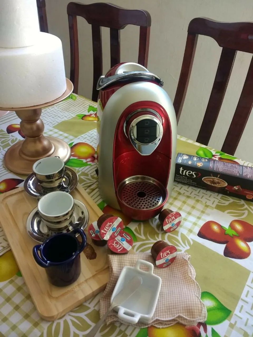 Cafeteira TRES corações 225,00