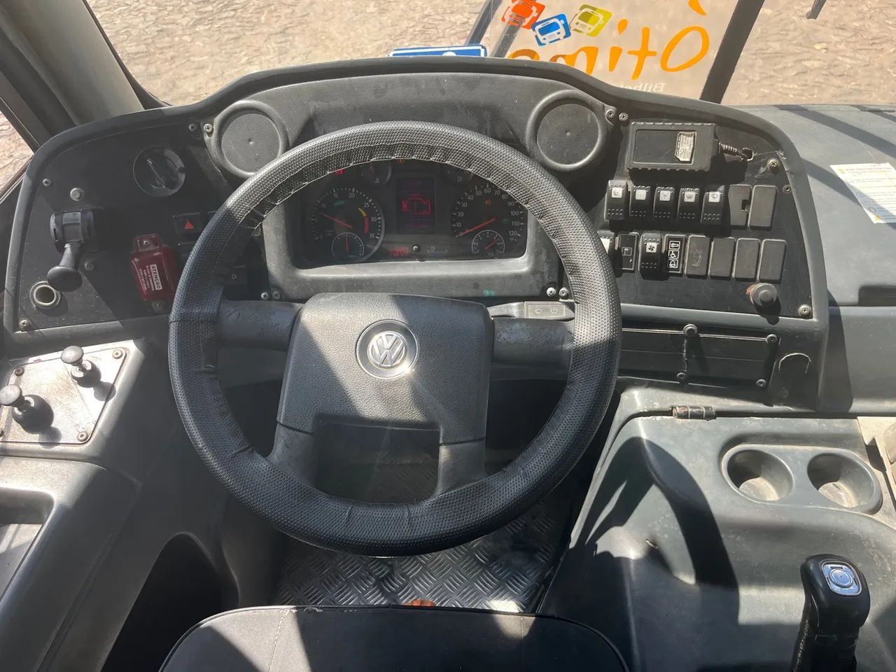 Micro ônibus urbano - Renovação de frota 18/19 - Foto 11