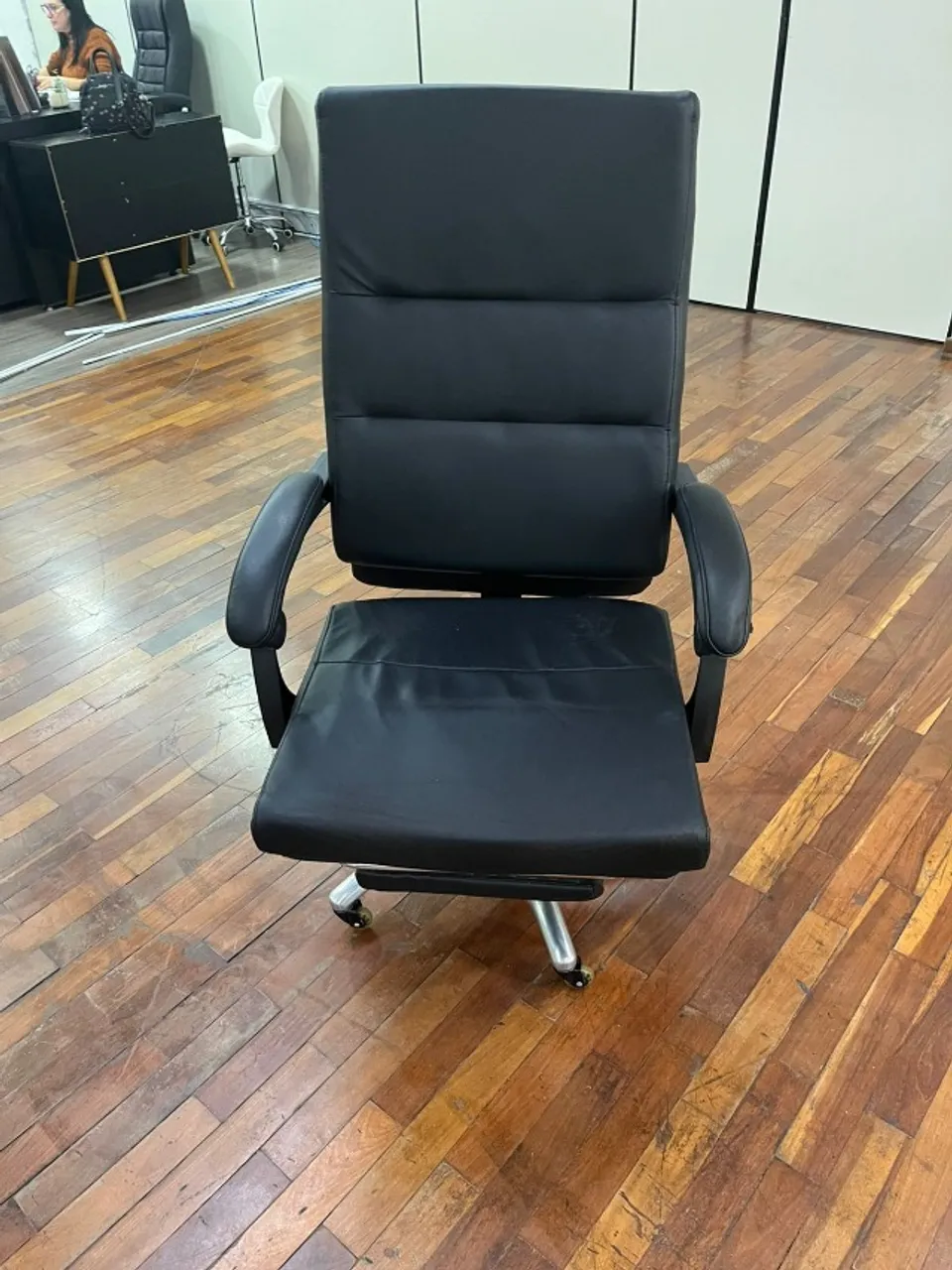 Cadeira Presidente Ergonômica - Conforto e Suporte Para Longas Horas