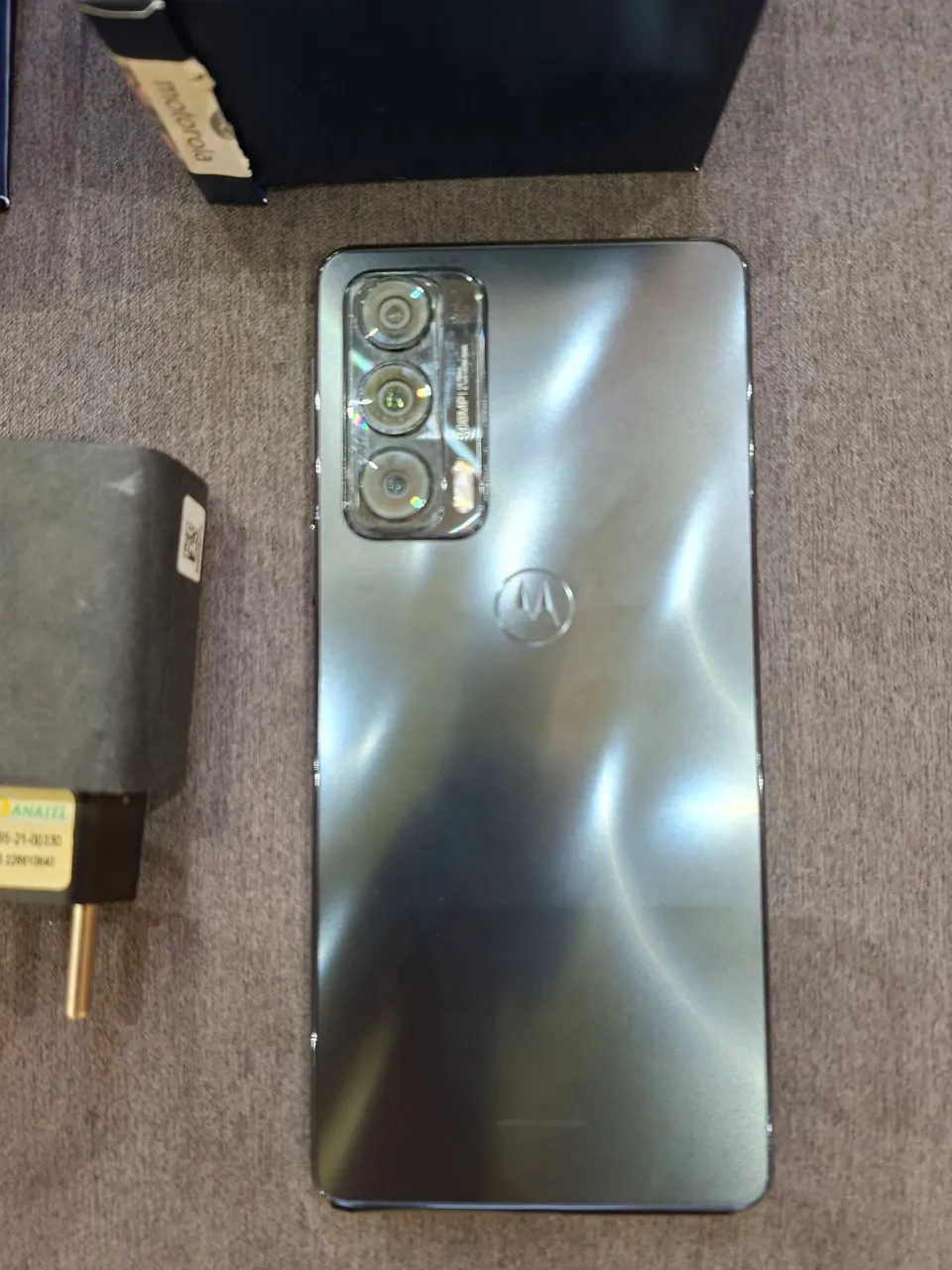 Celular Motorola edge 20