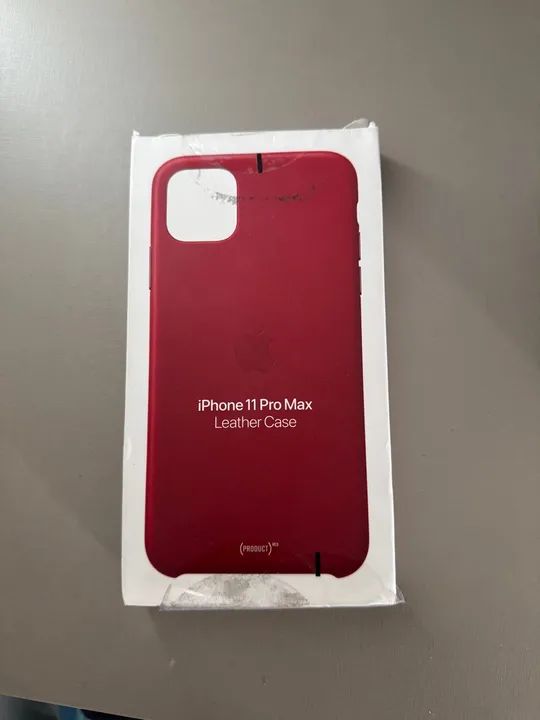 Capinha de Couro para iPhone 11 Pro Max - Vermelha - Foto 2