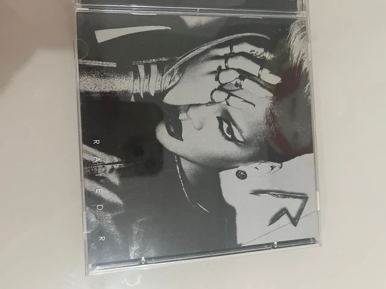 CD Rihanna - Rated R - Foto 2