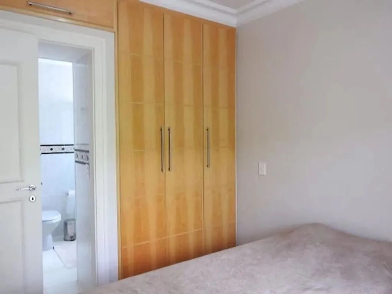 Casa à venda e para alugar em Santana de Parnaíba, Alphaville, com 4 suítes, com 560 m² - Foto 9