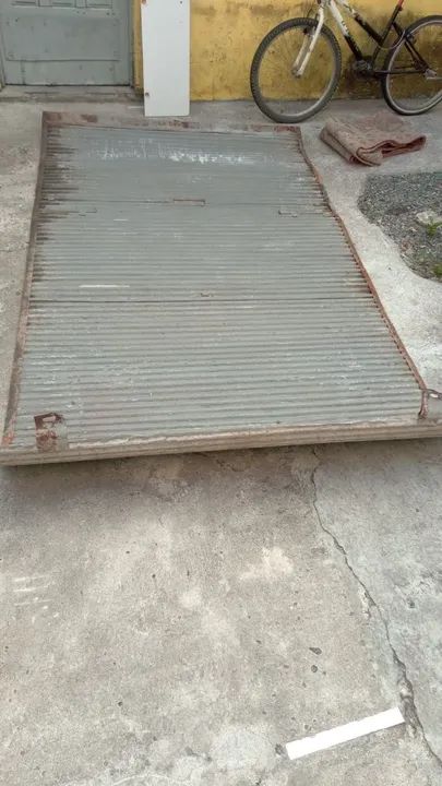 Porta de ferro  tem negociação