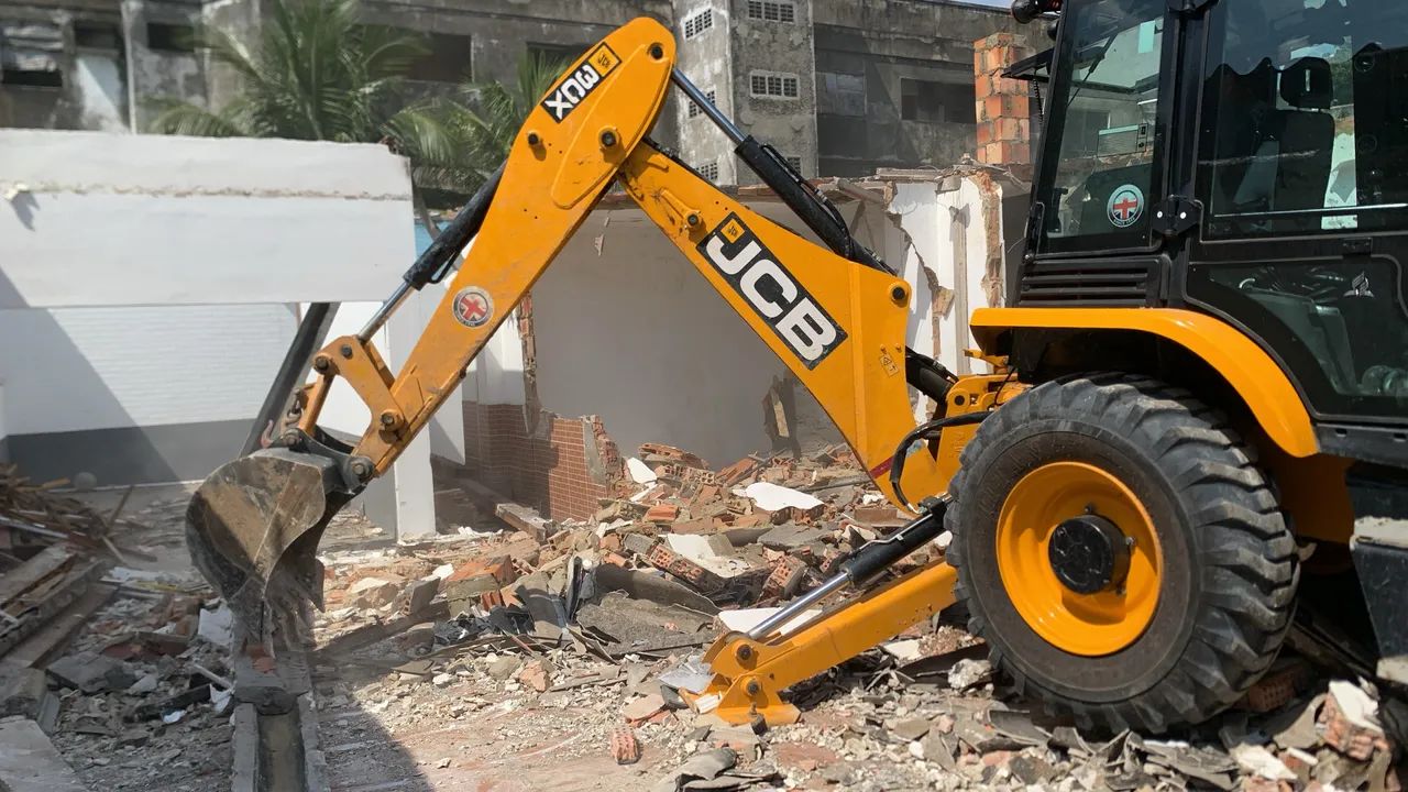 DEMOLIÇÃO demolições e retirada  - Foto 4