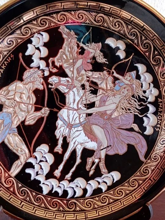 Prato em Porcelana Grega Pintado em Ouro 24K - Foto 2