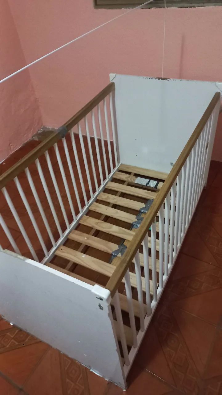 Vendo carrinho de bebê e berço  - Foto 3