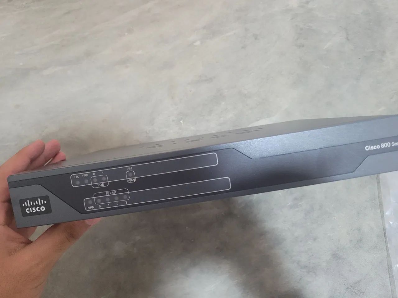 Roteador Cisco 881 (C881-K9) - Na Caixa, Completo e Impecável - Ideal P/ Lab CCNA - Foto 2