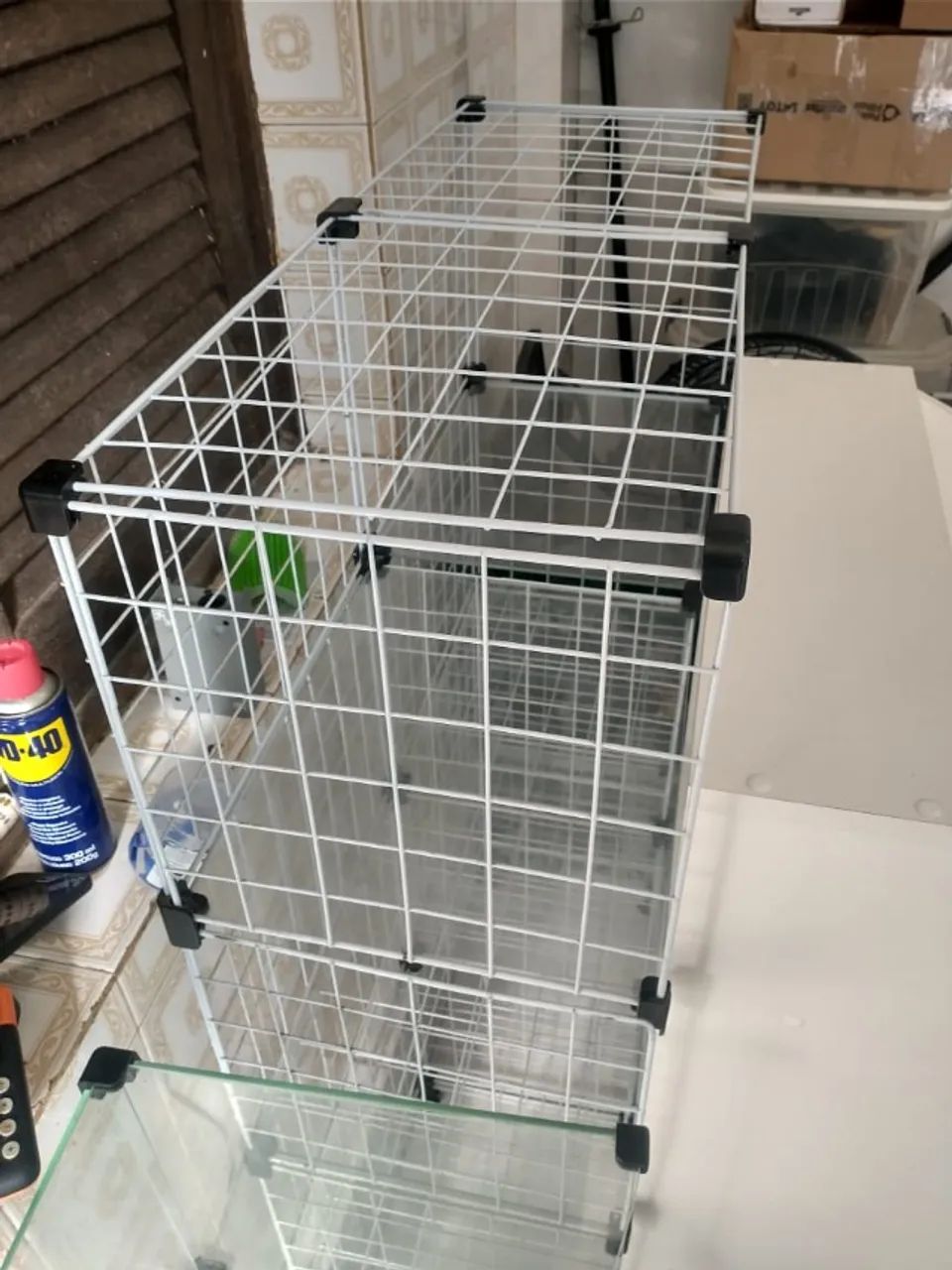 Kit loja: Balcão caixa, Vitrine grade, Vitrine vidro, Prateleira de canto - Foto 4