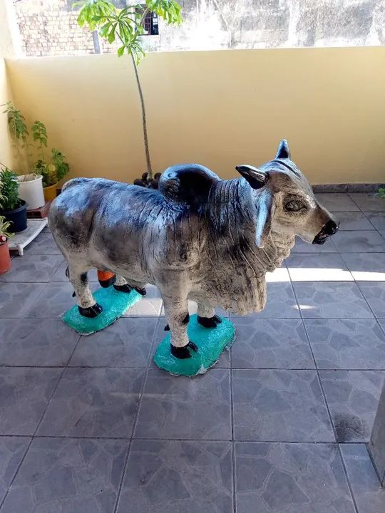 Escultura de Touro Decorativa. Obra de arte à mão de obra 
