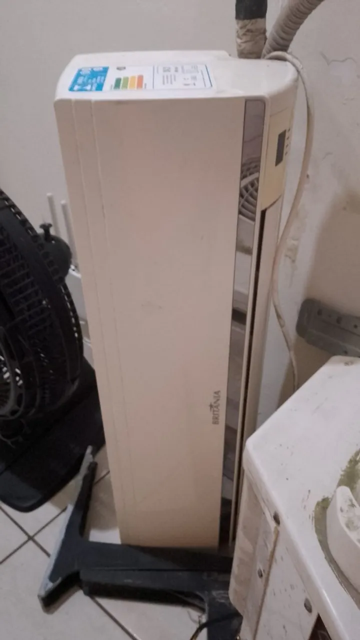 Ar condicionado 12.000 Btu Britânia - Com Gás