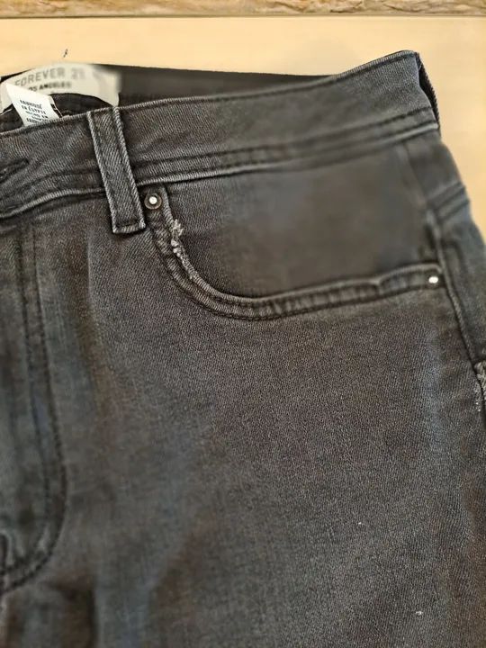 Calça Jeans Skinny Preta - Foto 4
