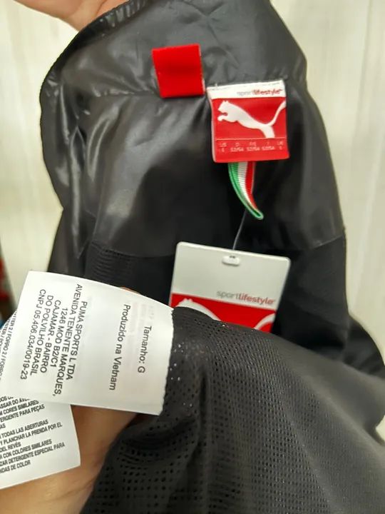Corta vento Ferrari/Puma sem uso *importada*  TAM G - Foto 3
