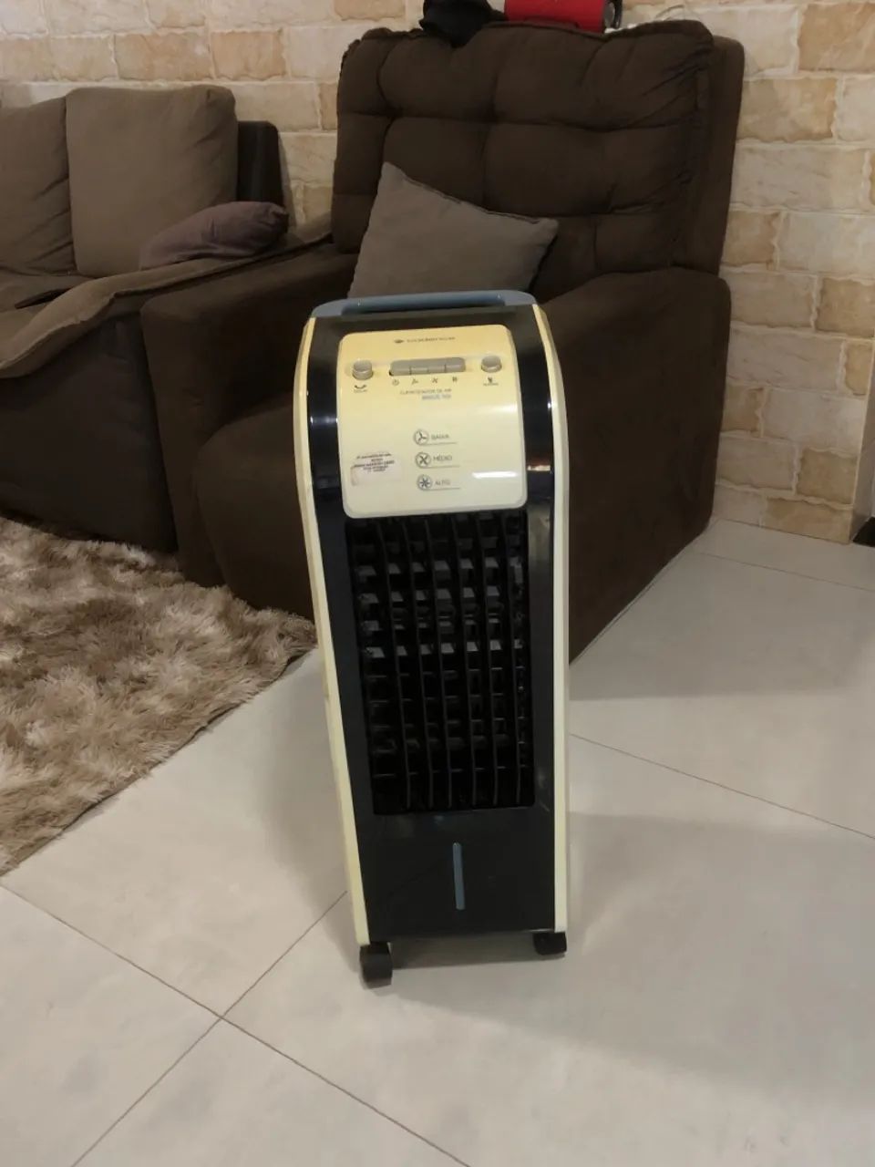 Climatizador Cadence Breeze 506 com defeito - Foto 3